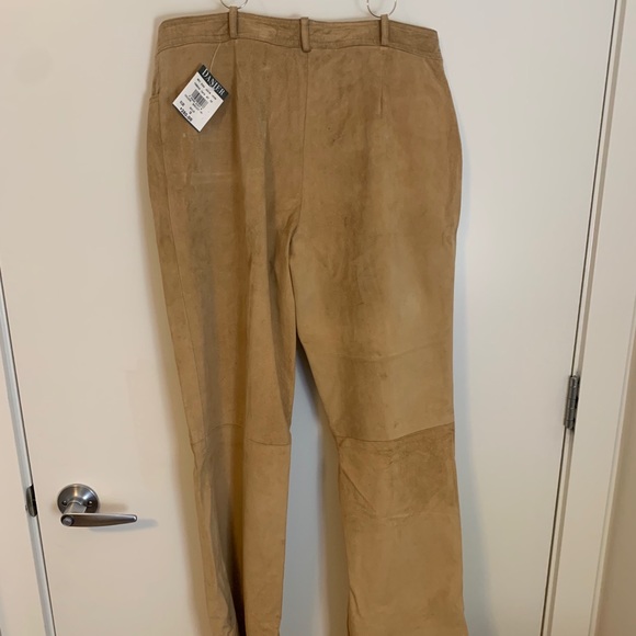Brand new Danier pants - Picture 2 of 3